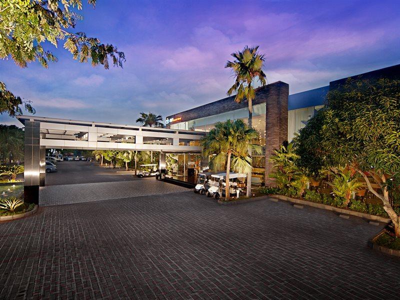 Fm7 Resort Hotel - Jakarta Airport Tangerang Extérieur photo